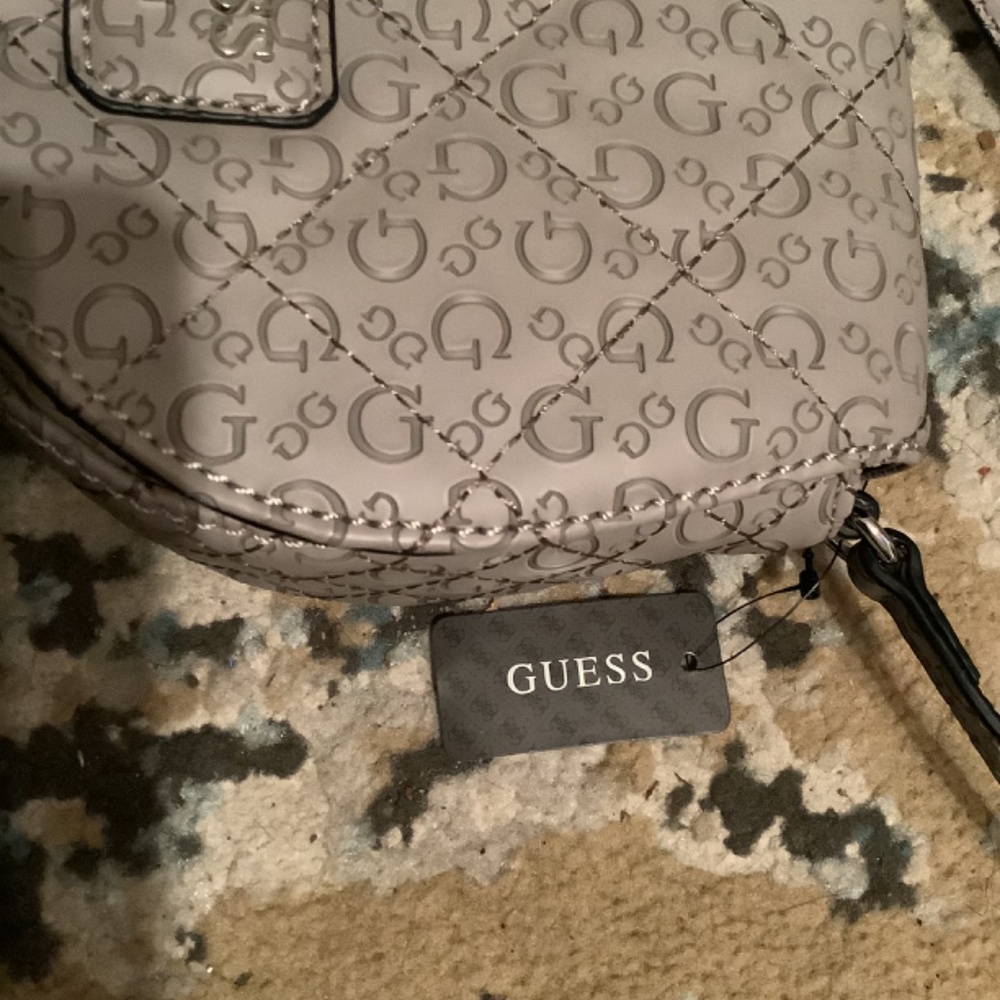 NWOT Guess Logo Crossbody - Picture 9 of 12